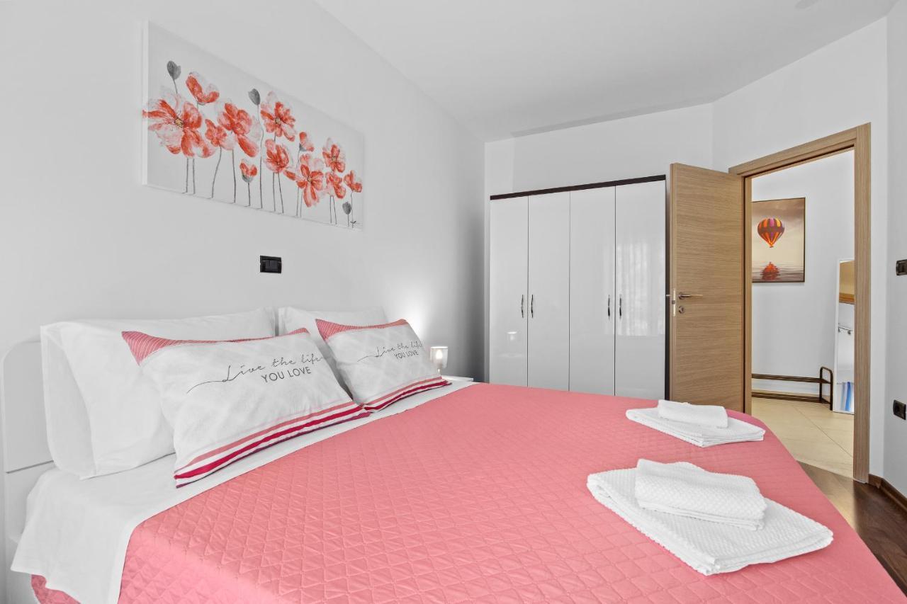 Feniks Fazana Apartman Exterior photo